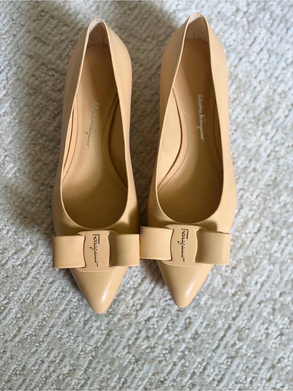 Salvatore Ferragamo Butter Beige Vara Bow Pointed-Toe Flats